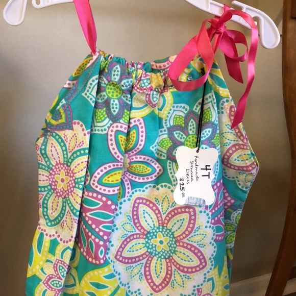 Handmade toddler dress - Picture 4 of 4